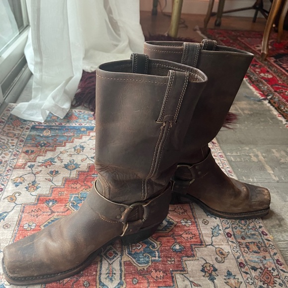 SOLD Frye Harness classic - Picture 6 of 7